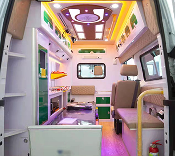 若尔盖县车辆内部展示