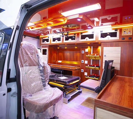 若尔盖县车辆内部展示