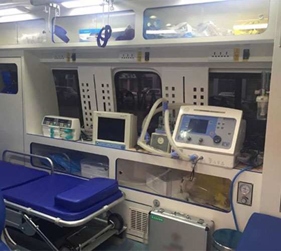 若尔盖县车辆内部展示